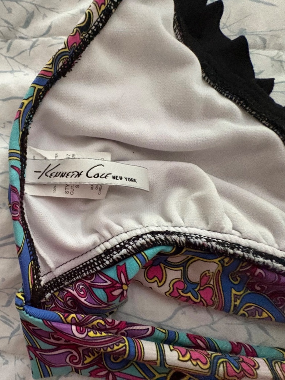 Kenneth Cole Bikini Size L - Picture 5 of 7